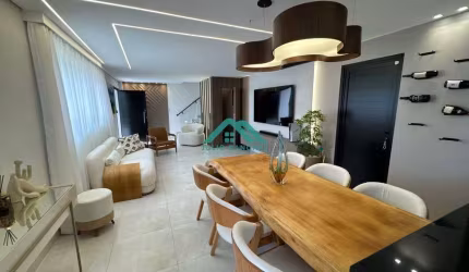 Casa de Alto Padrão com Piscina  - Luxo e Conforto Esperam por Você! Guilhermina
