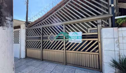 Casa térrea 2 dorms, suíte, 2 vagas, porteira fechada, área coberta. R$ 420 mil!