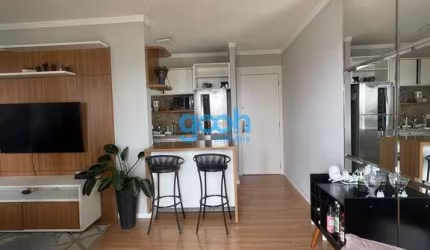 Apartamento em Cond. clube, 2 quartos, 2 vagas de estacionamento, bairro Capão Raso - Curitiba/PR
