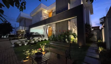 Lindo Sobrado à Venda no Residence Condominium Ecogarden - Maringá PR - 4 Suítes e Área Gourmet Completa!