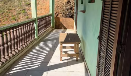 Casa com 3 quartos à venda no Freitas, São José dos Campos  por R$ 300.000