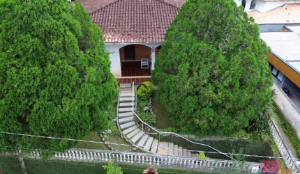 Casa em condomínio fechado com 3 quartos à venda na Rua de Marseille, --, Saguaçu, Joinville por R$ 1.990.000