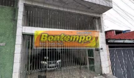 SOBRADO COM EXCELENTE ESPAÇO EM RUA SEM SAÍDA!