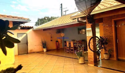 CASA EM PEDERNEIRAS I 3 QUARTOS I 2 SUITES I 3 BANHEIROS I 1 SALA I 2 VAGAS