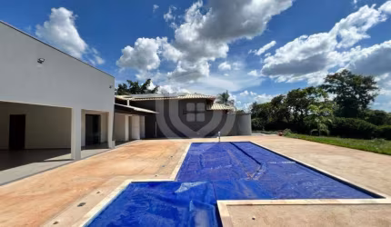 CASA NO CONDOMÍNIO PALMAS DEL REY | 3 QUARTOS |1 SUITE | 2 SALAS | ESPAÇO GOURMET