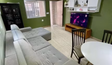 Sobrado com 3 dormitórios à venda, 260 m² por R$ 798.000 - Jardim Tupanci - Barueri/SP Contato: Suit (11) 94584-8250