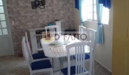 Casa Assobradada em Vila Augusta!