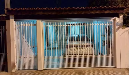 Casa para Venda em Sorocaba, Vila Helena, 2 dormitórios, 1 banheiro, 2 vagas