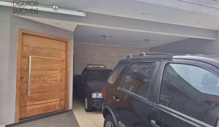 Casa de alto padrão no coração da Vila Esperança com quatro dormitórios sendo duas suítes e quatro vagas de garagem