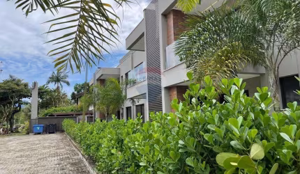 Villagio a Venda na  Riviera de São Lourenço em Bertioga-SP, com 2 dormitórios