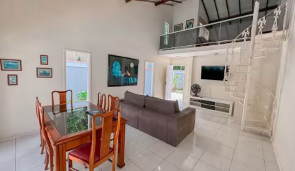 Casa simplesmente espetacular próximo as melhores praias de região oceânica