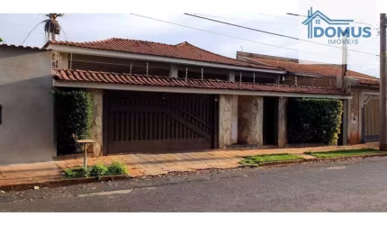 Casa à venda, 300 m² por R$ 640.000,00 - Parque Residencial Cidade Universitária - Ribeirão Preto/SP