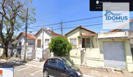 Terreno de 305 m² com 3 casas construídas,  por 450.000,00
