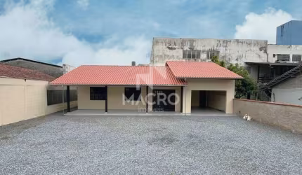 Casa | Centro | 3 quartos | 132m²