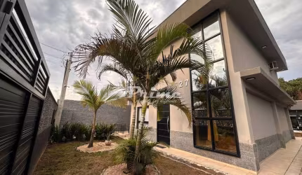 Casa de 4 suítes á Venda - Bairro Bombas - Bombinhas/SC