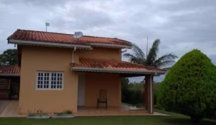 Oportunidade Imperdível: Casa em Condomínio 1100m&#178;, Piscina, Pomar e àrea Gourmet
