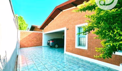 Casa com 4 quartos à venda na Rua Romildo Segallio, 221, Jardim Nilópolis, Campinas, 211 m2 por R$ 630.000