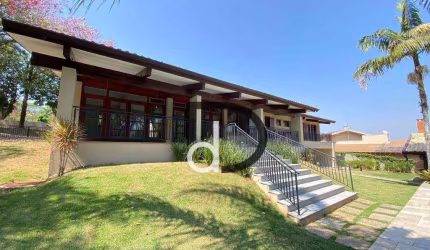 Casa de alto padrão, com 4 Quartos à venda no Condomínio Marambaia na cidade em Vinhedo.