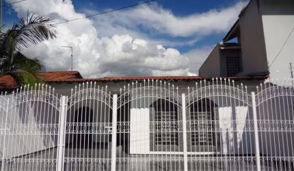 Casa Padrão em Jacareí