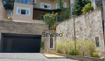 Casa Alto Padrão Triplex  área gourmet e Piscina em condomínio à venda em Pendotiba Niterói RJ