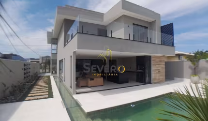 Casa Alto Padrão de 3 Qts com Piscina em condomínio à venda em Maricá RJ