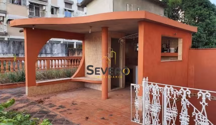 Casa em Condomínio no Ingá