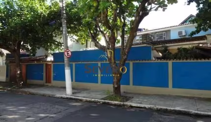 Casa à venda no bairro São Francisco - Niterói/RJ