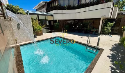 Cobertura de 4 qurtos com 430m² em Icaraí