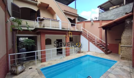 Excelente casa próximo ao centro de São Gonçalo.
