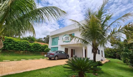 Casa com 4 dormitórios à venda, 321 m² por R$ 910.000,00 - Condomínio Vale Do Luar - Jaboticatubas/MG