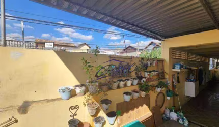 Casa Com 5 dormitórios,4 quartos,6vagas para carro