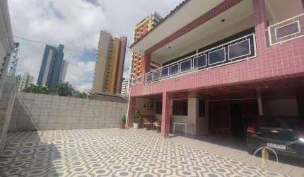 Vende-se casa  com 5 quartos em Manaira