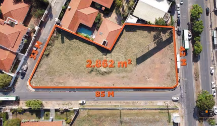 Terreno com mais de 2.800 m², 3 frentes e a poucos metros da Av. Miguel Sutil
