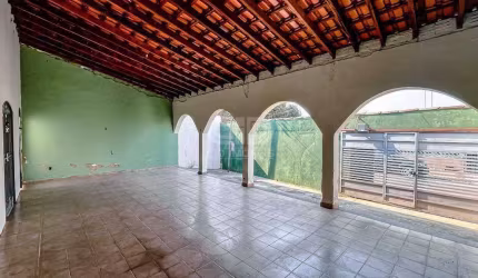 Casa com 2 quartos no CPA 3