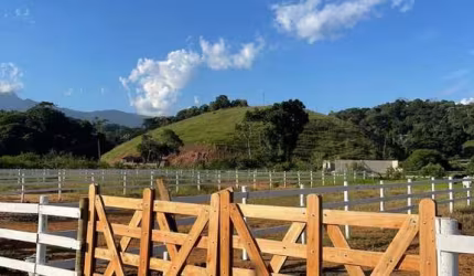 Terreno a venda no paraíso em Xerém