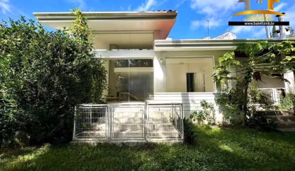 Casa a venda e locação no condomínio Jardim Amanda (Fazendinha) - Batelli Imóveis
