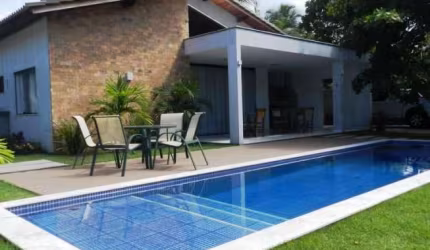 Casa à Venda no condomínio Busca Vida, Camaçari -BA.  · 3 quartos, todos suítes amplas Suíte master com closet e varanda Sala em 3 ambientes Varanda com espaço Gourmet  Forno de pi