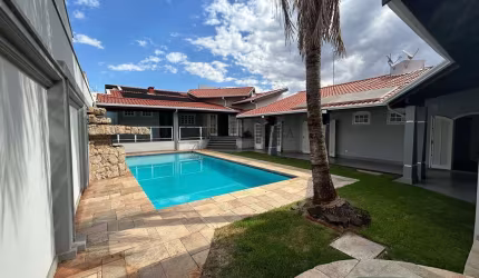 Casa com 4 suítes à venda por R$1.900.000,00 - Jardim Alvorada, Jaú, SP