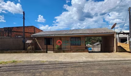 Casa com 2 dormitórios à venda, 102 m² por R$ 320.000 - Boqueirão - Guarapuava/PR