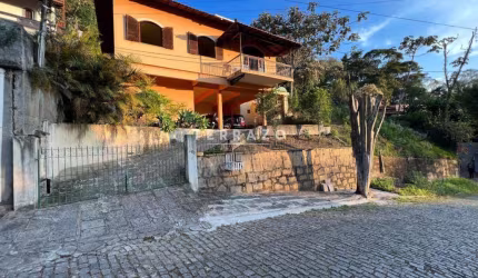 Casa à venda, 4 quartos, 2 vagas, Quinta da Barra - Teresópolis/RJ