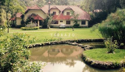 Casa à venda, 7 quartos, 5 suítes, 5 vagas, Pimenteiras - Teresópolis/RJ