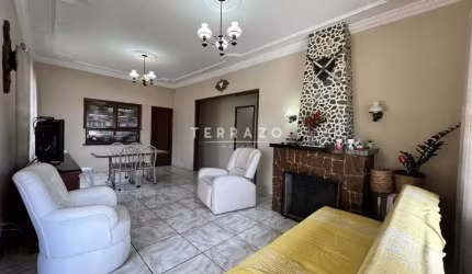 Casa à venda, 5 quartos, 4 vagas, Vale do Paraíso - Teresópolis/RJ
