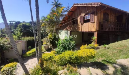 Casa à venda, 4 quartos, 1 suíte, 5 vagas, Granja Guarani - Teresópolis/RJ