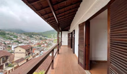 Casa à venda, 2 quartos, 1 suíte, 2 vagas, Tijuca - Teresópolis/RJ