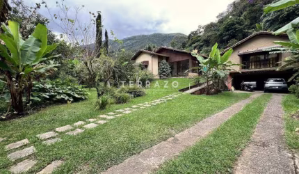 Casa à venda, 5 quartos, 1 suíte, 4 vagas, Alto - Teresópolis/RJ