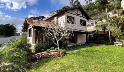 Casa à venda, 4 quartos, 2 suítes, 1 vaga, Pimenteiras - Teresópolis/RJ