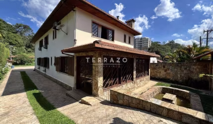 Casa para aluguel, 8 quartos, 2 suítes, 10 vagas, Várzea - Teresópolis/RJ