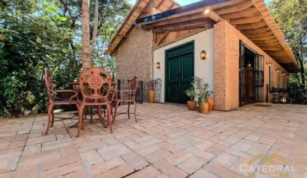 Casa com 2 dormitórios, 300 m² - venda por R$ 1.900.000,00 ou aluguel por R$ 12.216,00/mês - Ivoturucaia - Jundiaí/SP