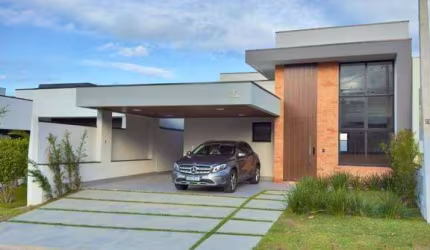 Casa terrea com 3 suítes no condomínio Phytus.