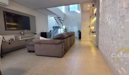 Sobrado com 3 dormitórios à venda, 315 m² por R$ 2.235.000 - Reserva da Serra - Jundiaí/SP
